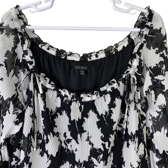 Lane Bryant Floral Chiffon Off the Shoulder Tops Plus Size 26/28 Pleated Blouse - Picture 4 of 16